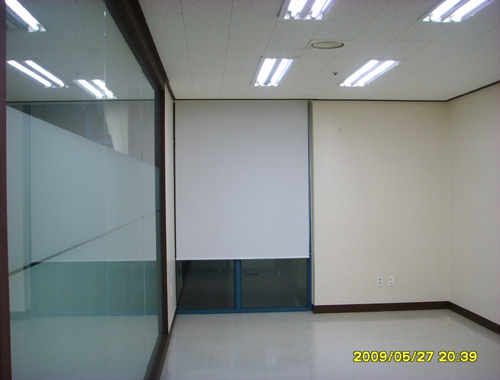 090602_hndesign153022.jpg