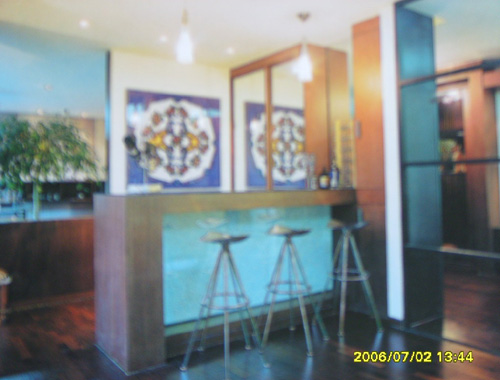 090602_hndesign153223.jpg