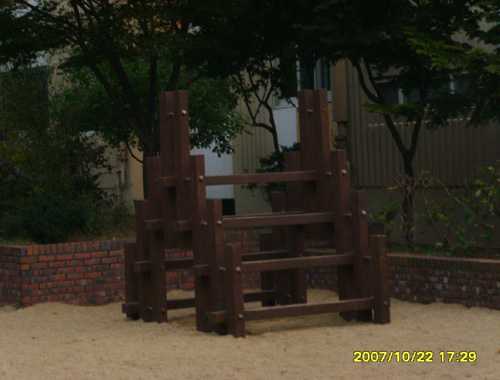 090602_hndesign155837.jpg