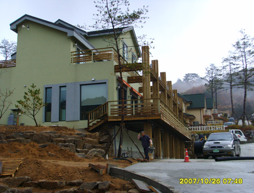 090602_hndesign155910.jpg
