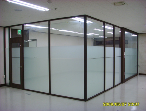 090602_hndesign162412.jpg