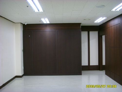 090602_hndesign162417.jpg