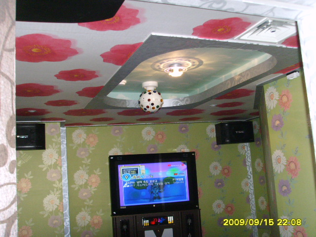 090925_hndesign214929.JPG